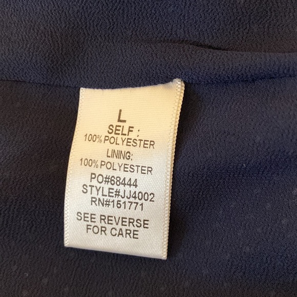 Adorable flowy jumpsuit with pockets! - Picture 6 of 9